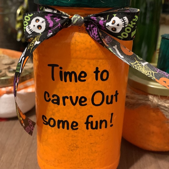 Hand Crafted- ‘time to carve out some fun’ pumpkin storage jar - Picture 3 of 5